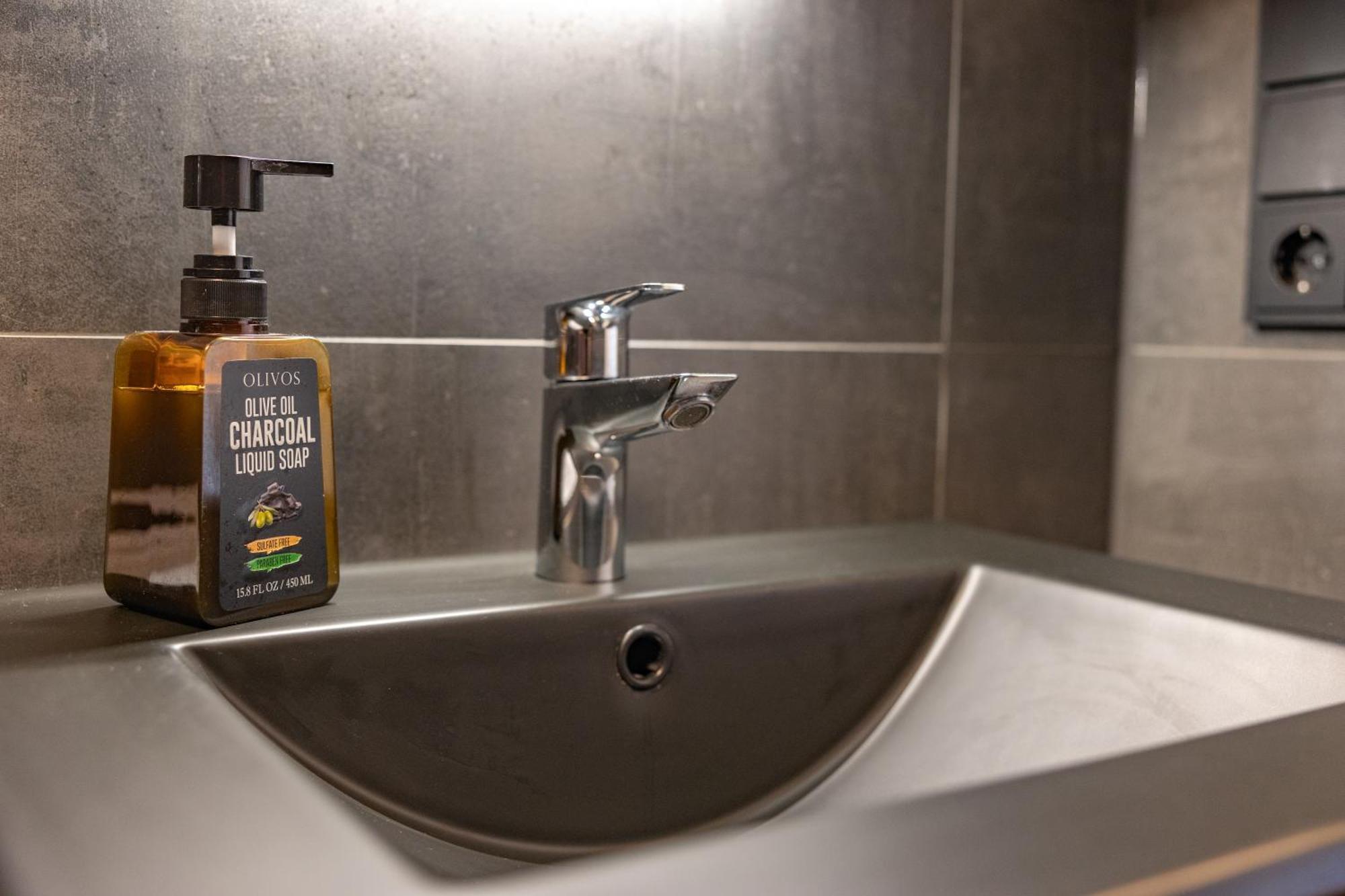 Sweethome - Super Zentral Und Modern, Kueche, Wifi Munich Luaran gambar